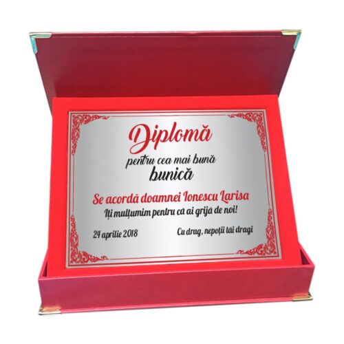 Diplomă personalizabilă gravată, în cutie de catifea – Cea mai bună bunică